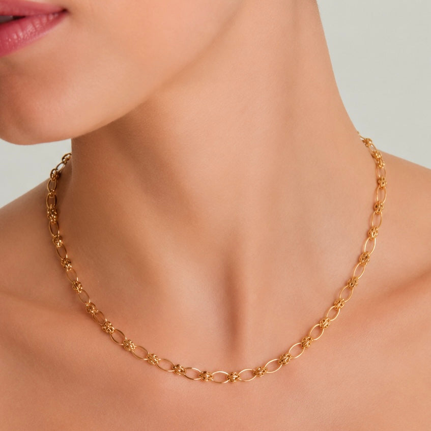 Gold Twisted Oval Link Chain Necklace