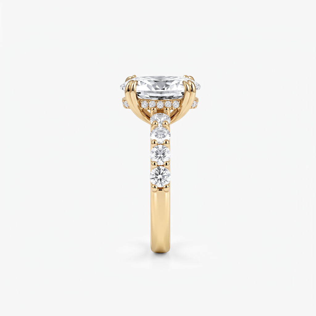 Oval Moissanite Graduated Shoulder Ring