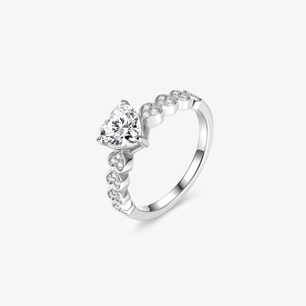 Round Moissanite Heart Pavé Band Ring