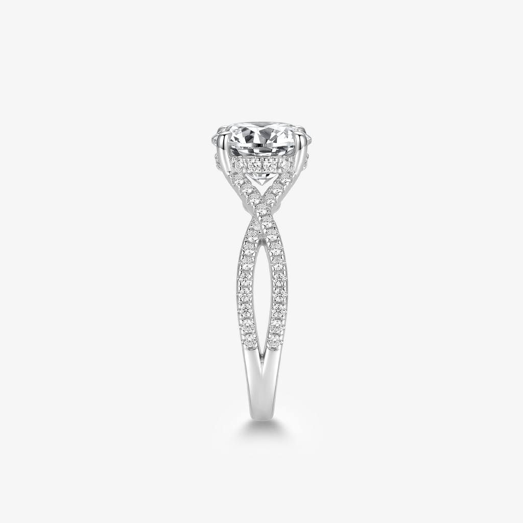 Round Moissanite Infinity Twist Pavé Ring