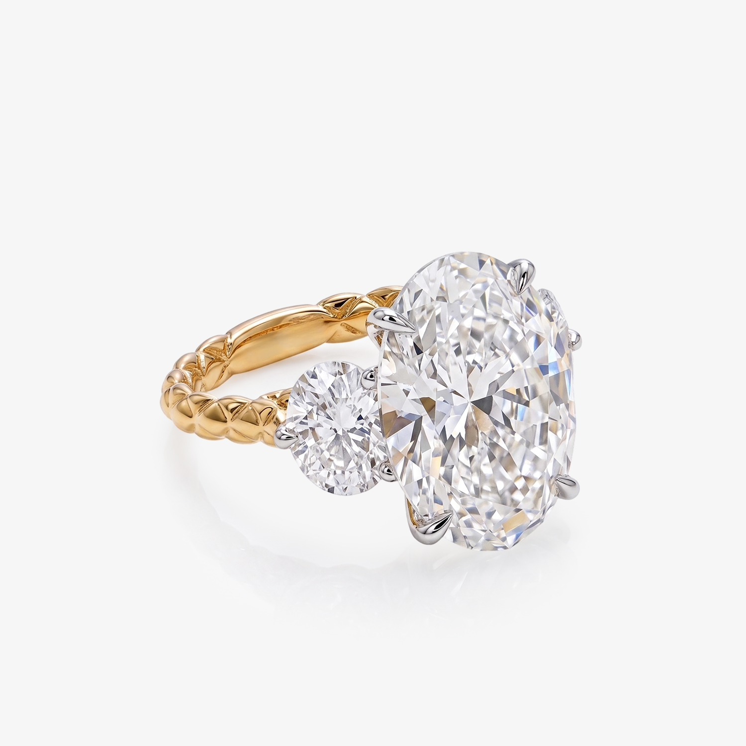 9ct Oval Lab Diamond Rope Ring