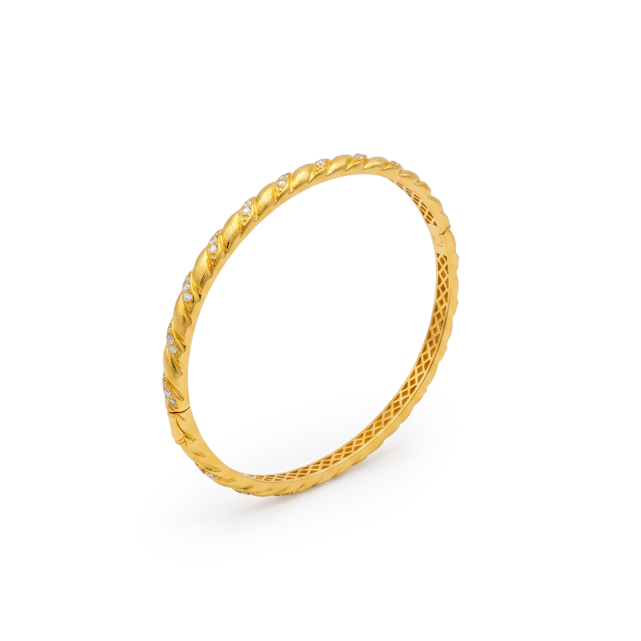 Rope Twist Pavé Station Closed Bangle