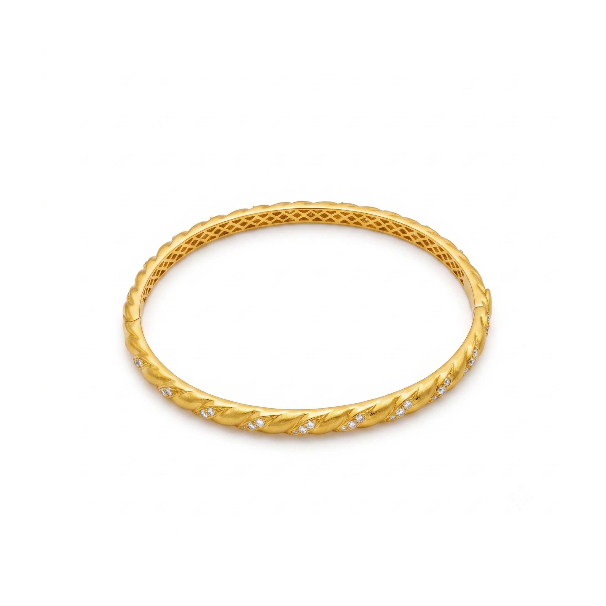 Rope Twist Pavé Station Closed Bangle